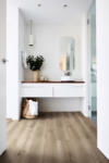 Titan Hybrid Moonlight Gum bathroom